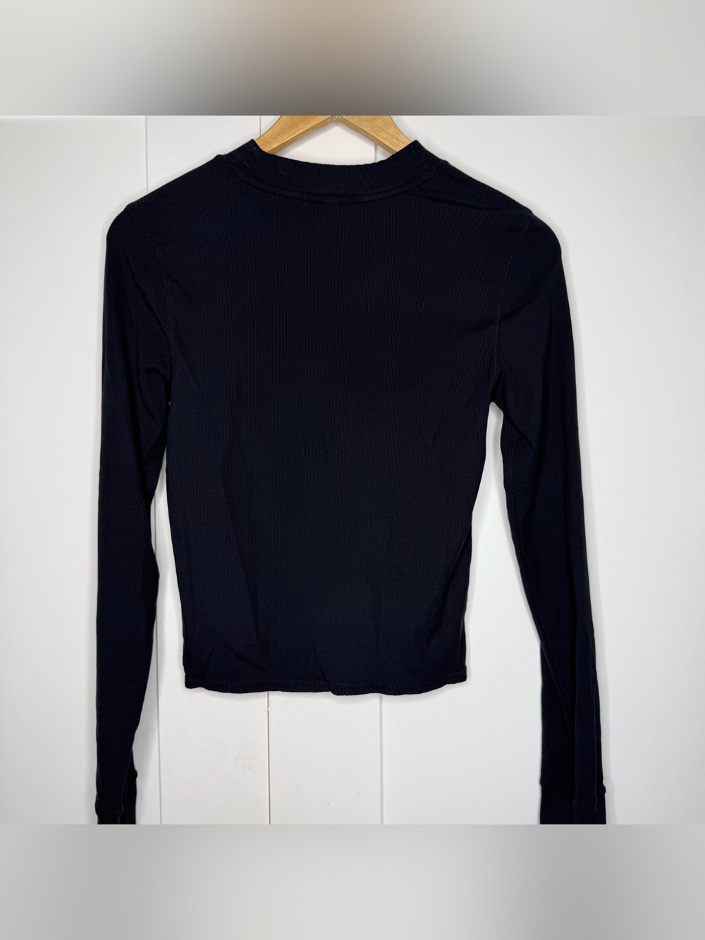 Vuori Long Sleeve Lux Crew Tee large black Athleisure athletic lightweight gym - Picture 5 of 7